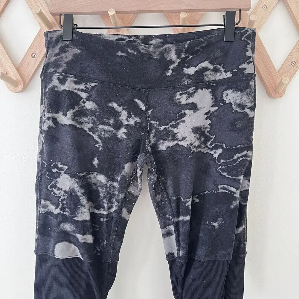 Alo Yoga Goddess Ribbed Women Legging Pant High Waist Black Camo Ruched Medium - Picture 3 of 9